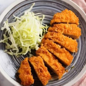 Filet de poulet pané frit façon (katsu)