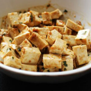 Tofu frais cru mariné à la sauce soja (Végan)